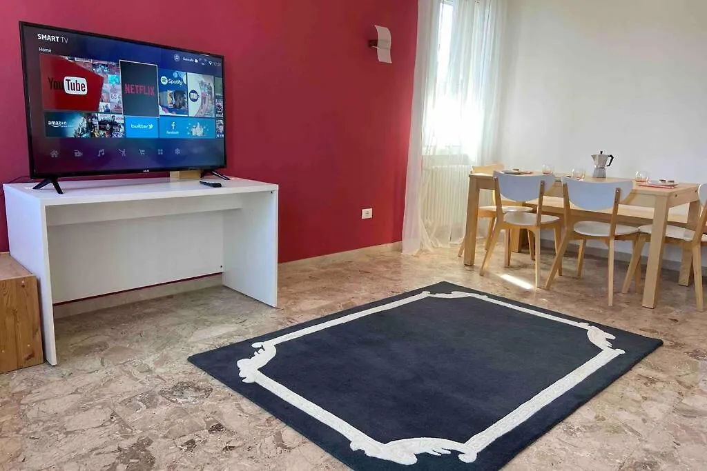 Tiramisu, A Cozy 2-Bdrm Apt Apartment Treviso